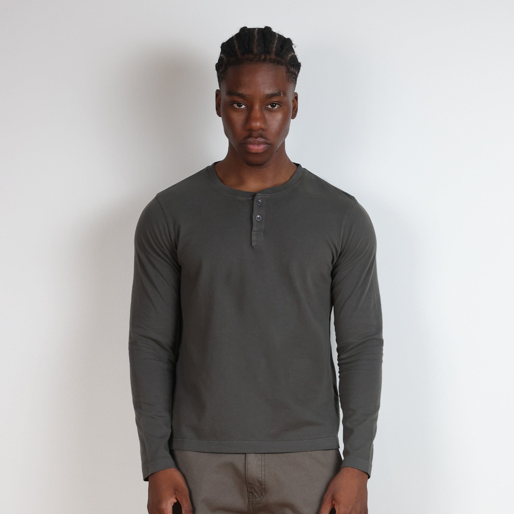 Los Feliz Crop Muscle Tee | Henley Long Sleeve T-Shirt Dark Grey 