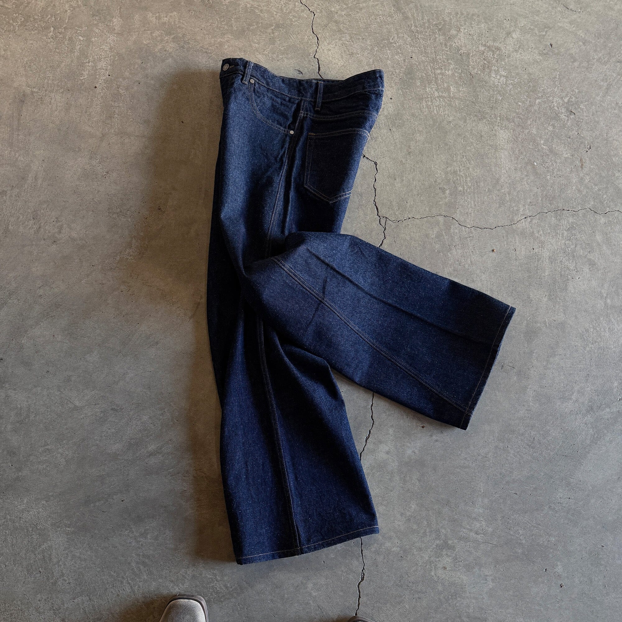 Twisted Tokyo Dad Jeans | Baggy, Wide-Leg Raw Indigo 