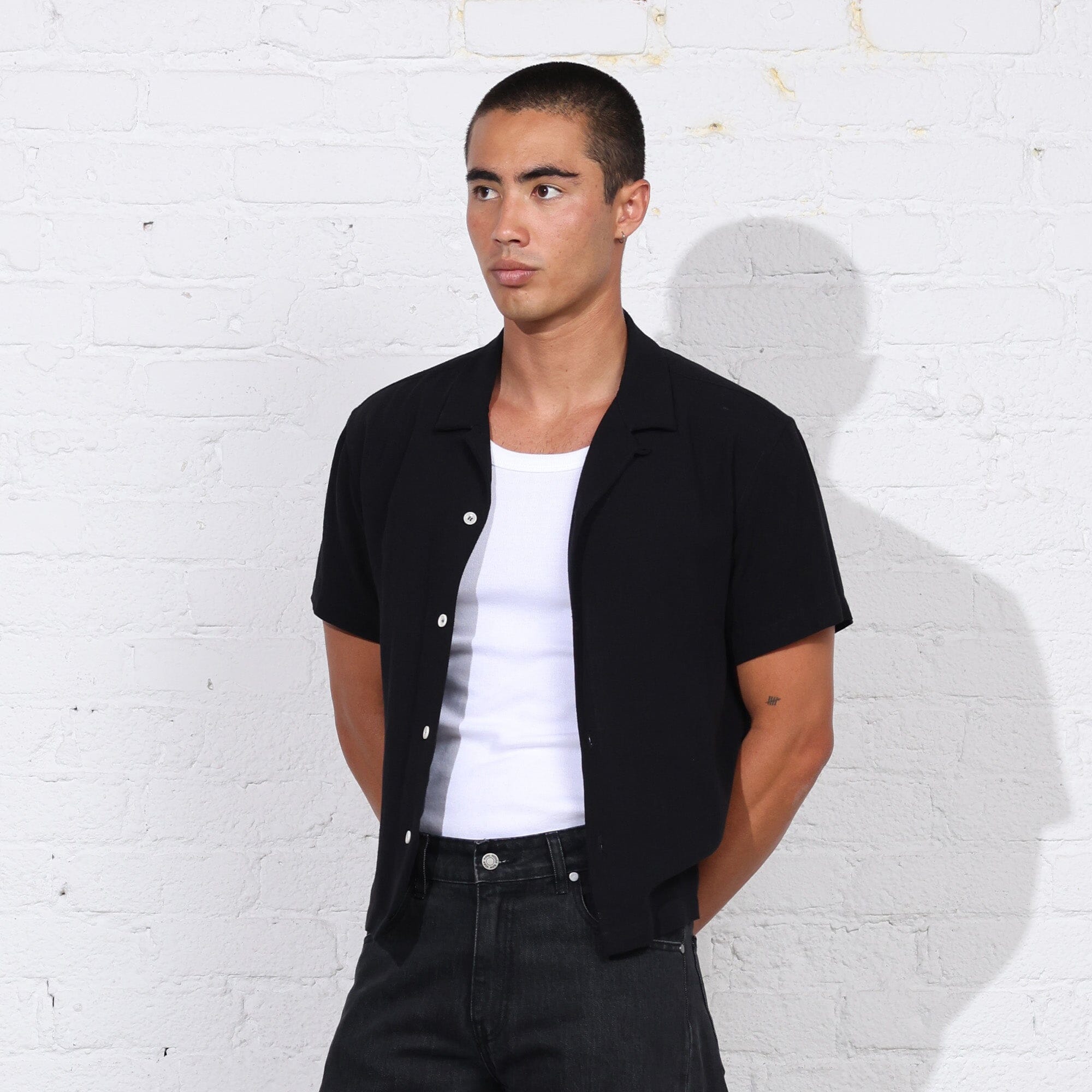 4-Pack | Rosewood Crop Button-Up + Montauk Tank Black | White 