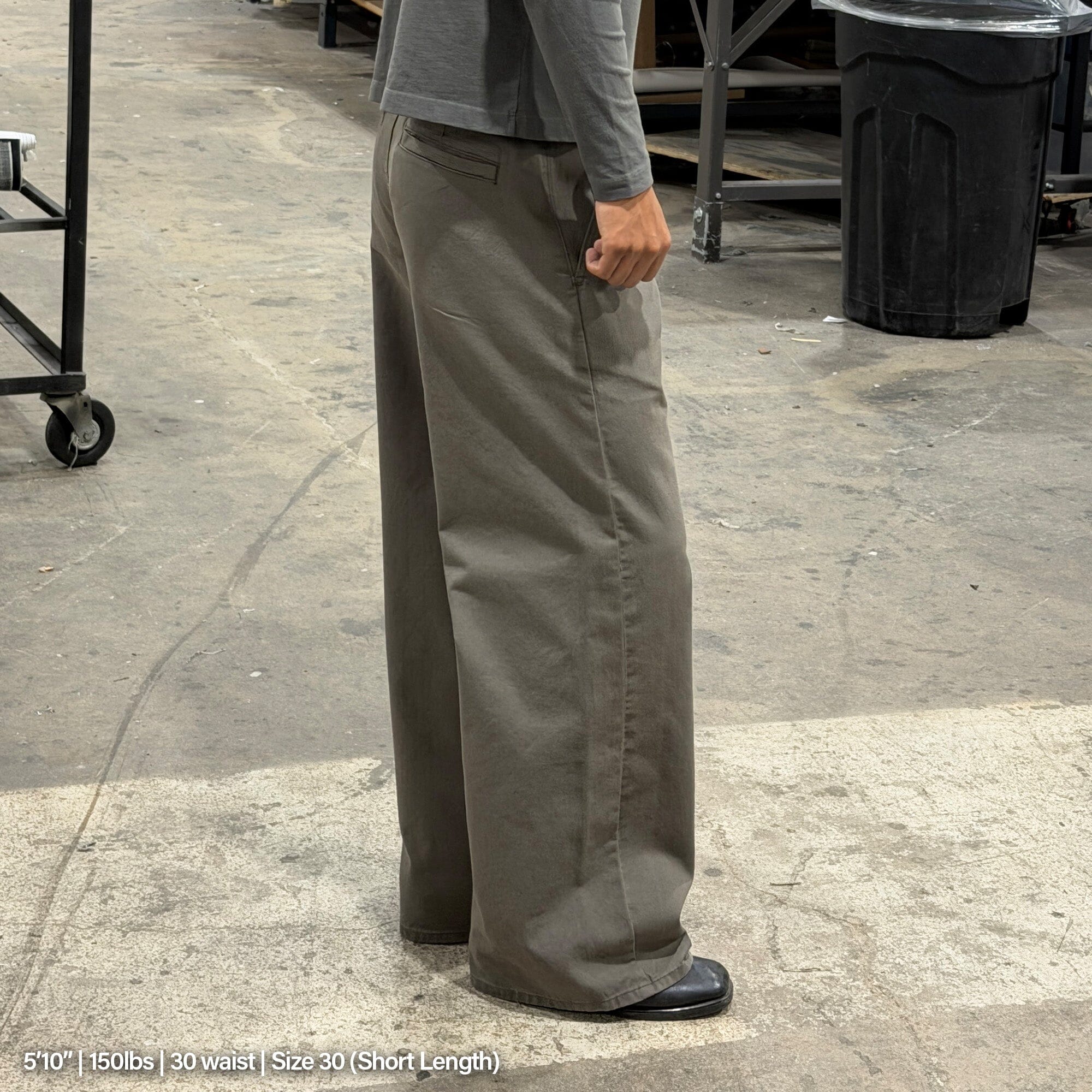 Shibuya Chino Pants | Baggy, Wide-Leg Olive 