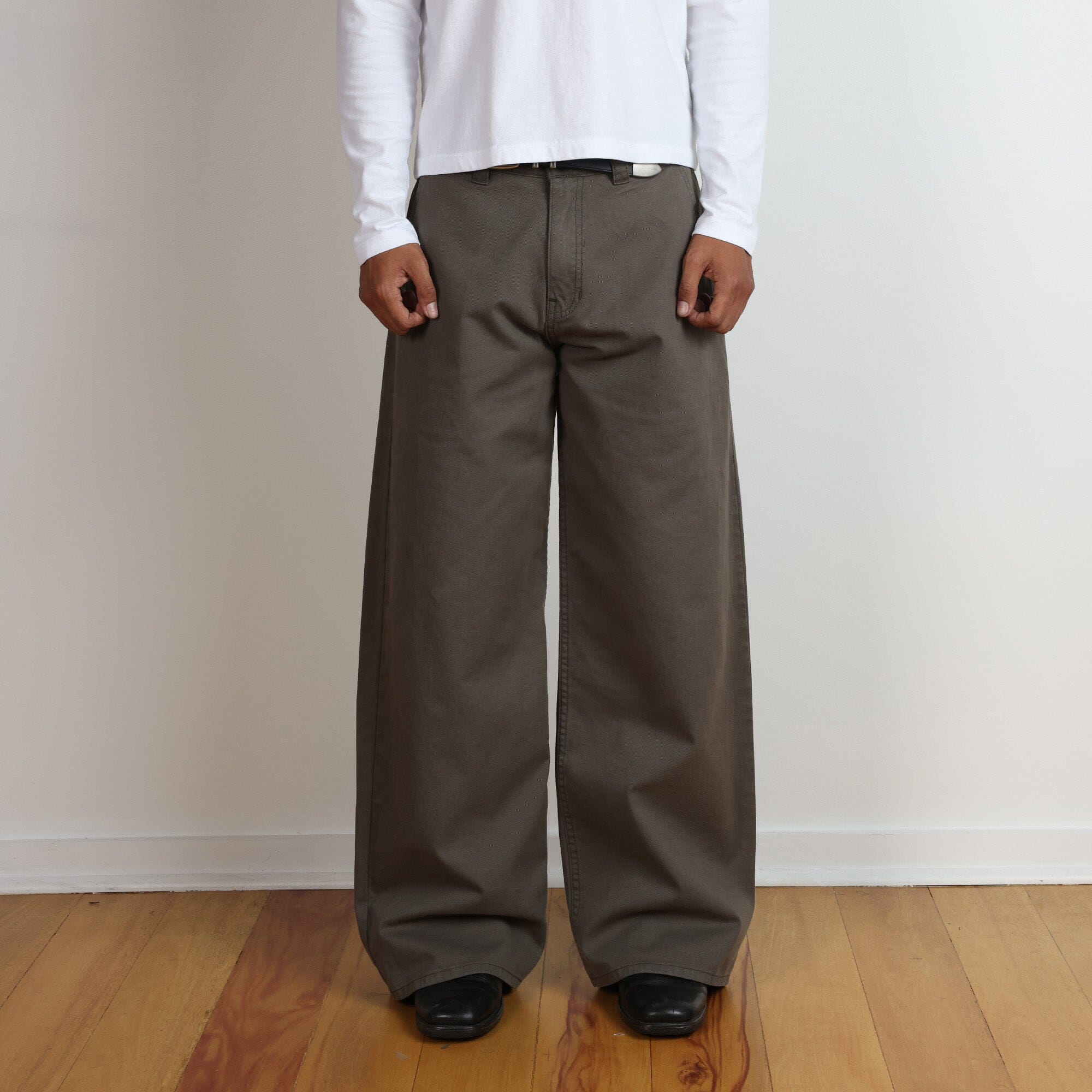 Shibuya Chino Pants | Baggy, Wide-Leg Olive 