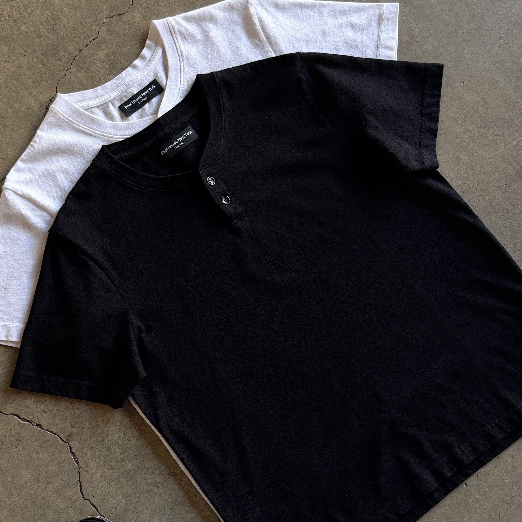 Los Feliz Crop Muscle Tee | Henley Short Sleeve T-Shirt Classic Black 